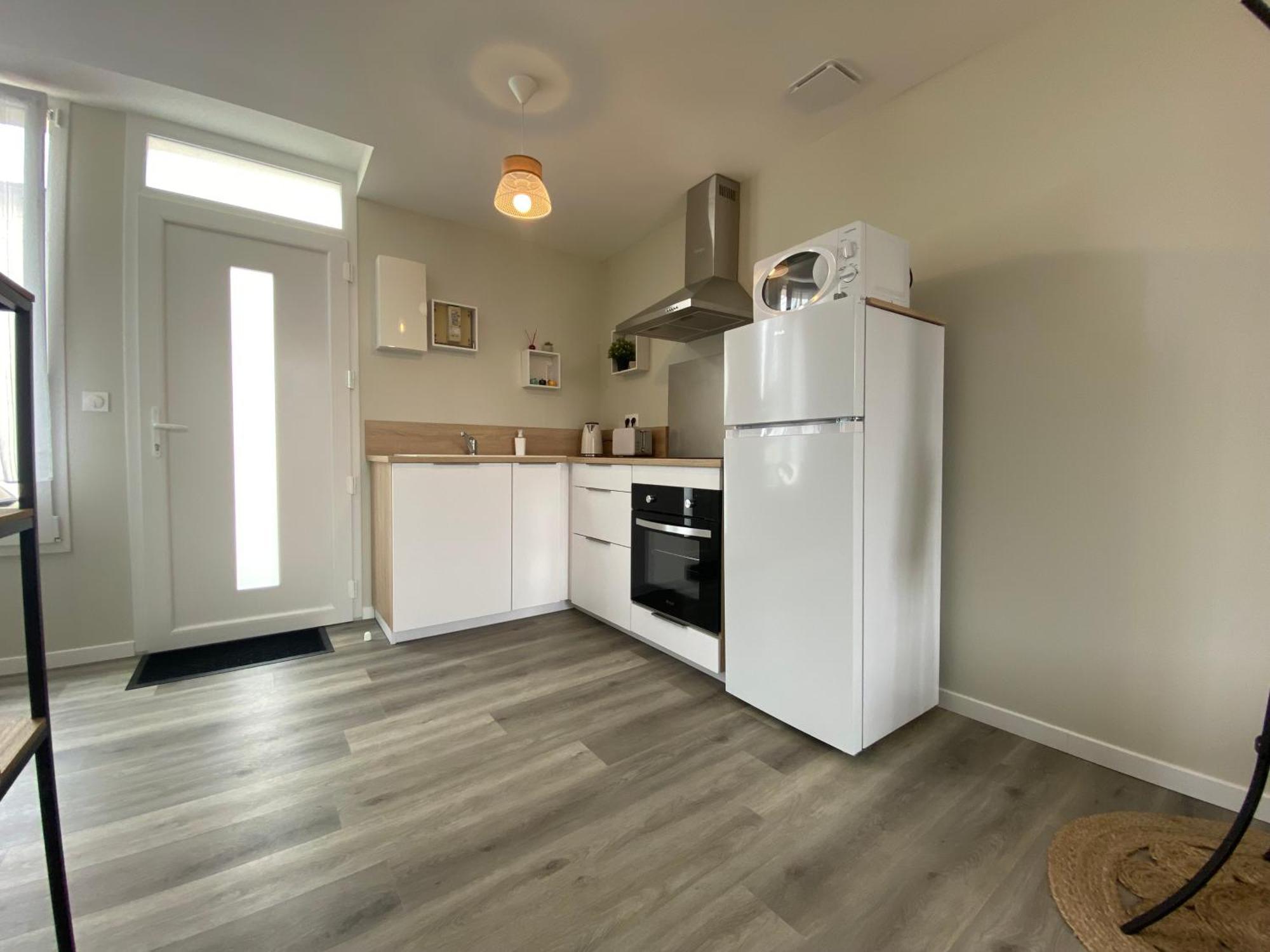 Charmante Maison Avec Cour Privative 干邑 外观 照片