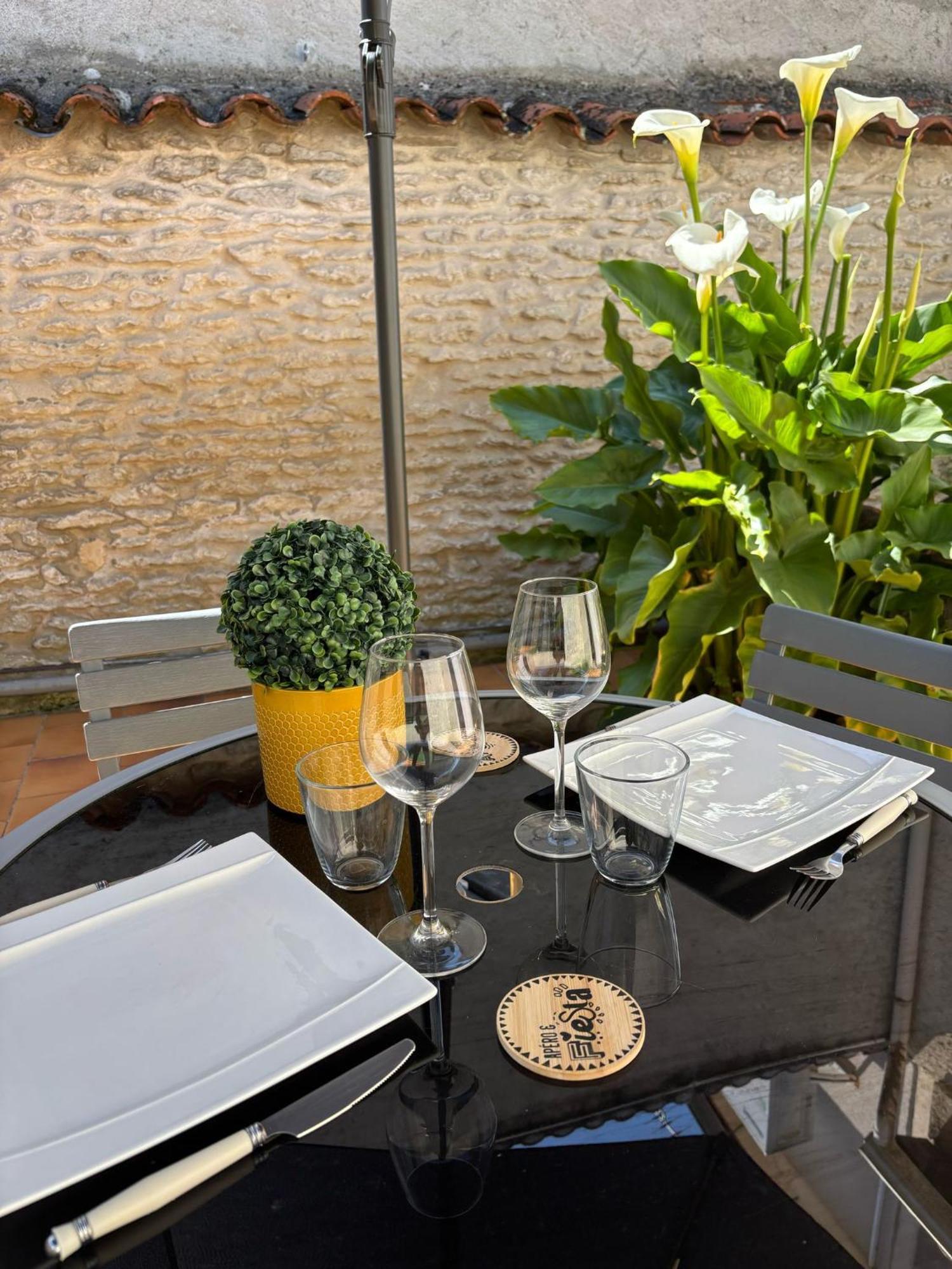 Charmante Maison Avec Cour Privative 干邑 外观 照片